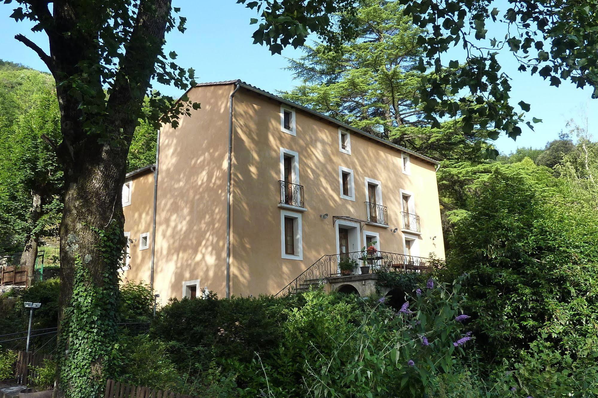 Hotel Mas Du Cougnet Valleraugue Esterno foto