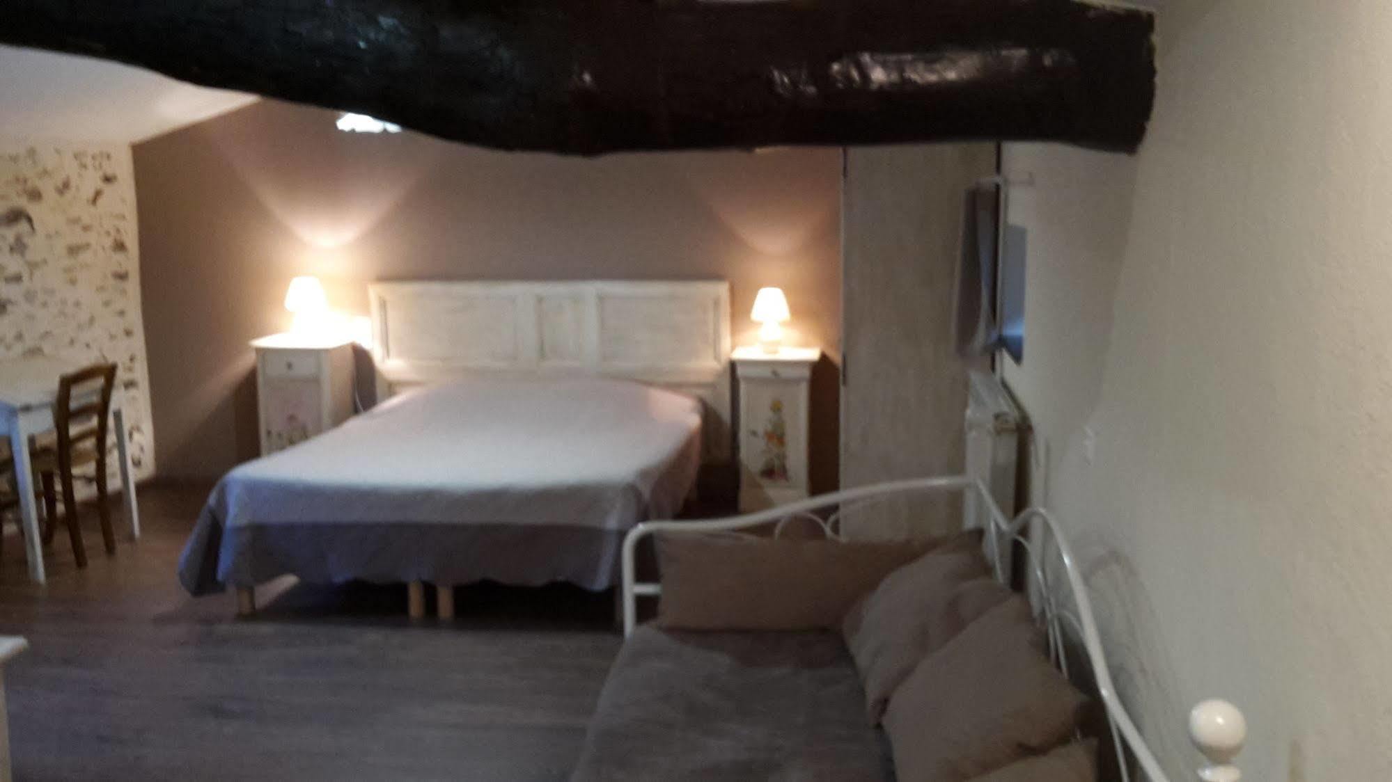 Hotel Mas Du Cougnet Valleraugue Esterno foto